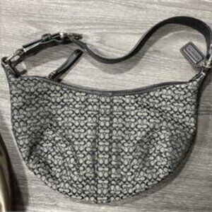 Vintage Coach Black & Grey Saddle Shoulder Bag – Timeless Classic